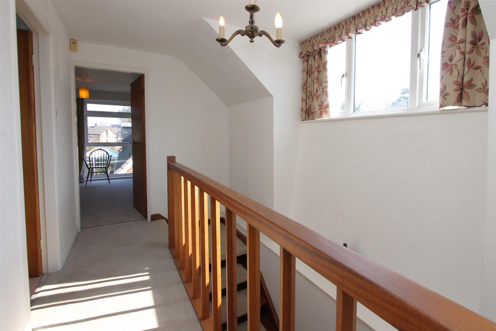 Alderlea Close (Off Love Lane), Pedmore, Stourbridge